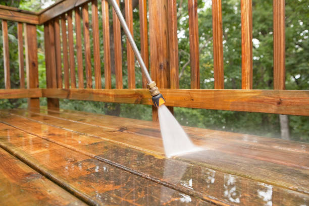 Best Garage Pressure Washing  in Mount Hore, WI